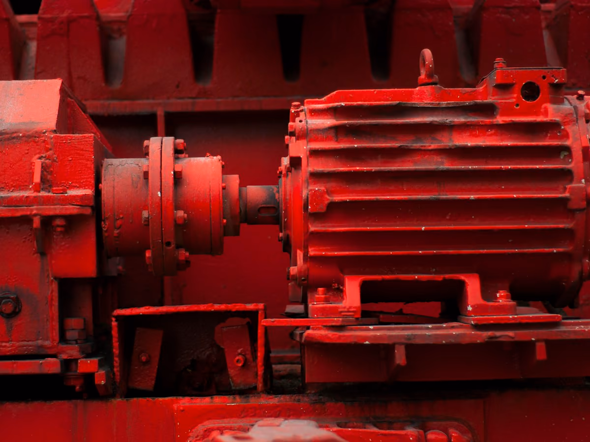 Electric motor coupled to a drive shaft